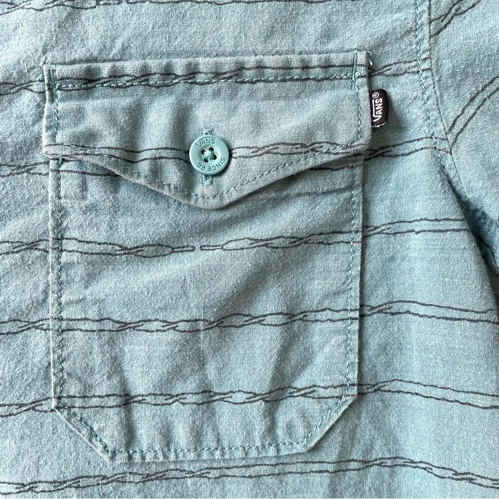 Vans Button Down Shirt Boys Girls Large Blue Stripes